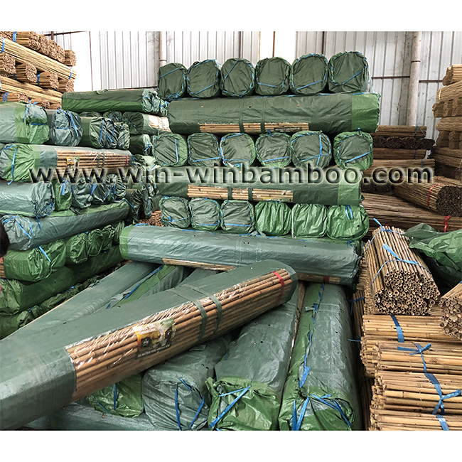 bamboo fence wire lines woven inside packing